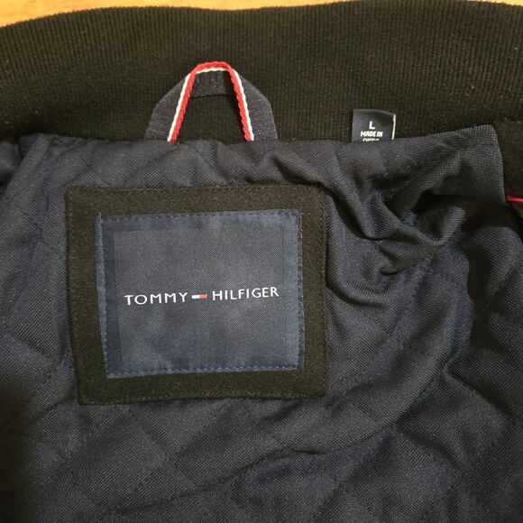 Men's Tommy Hilfiger Black Coat- Size L - Picture 8 of 9